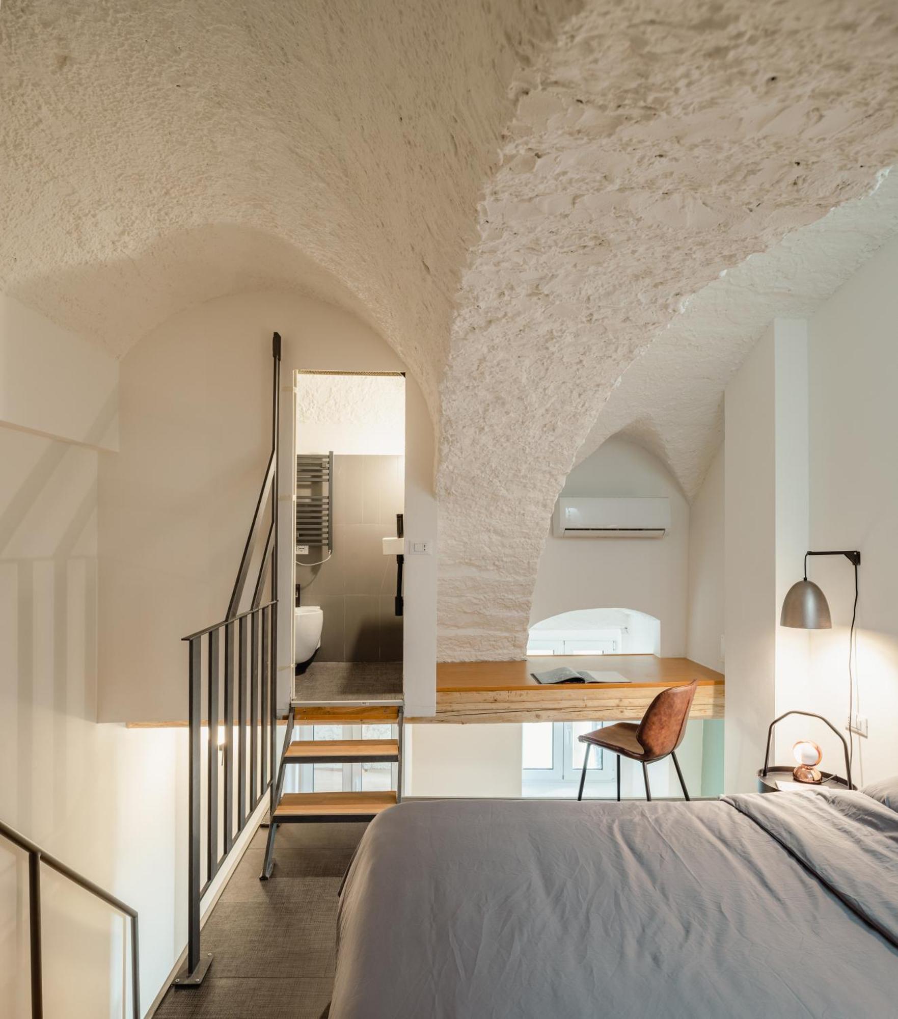 Casanostra Apartments Триест Экстерьер фото